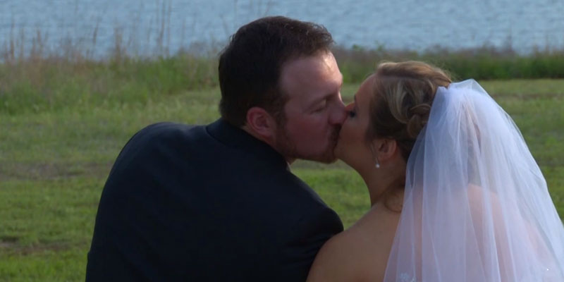 Rachel and Derrick – Stroud Lake